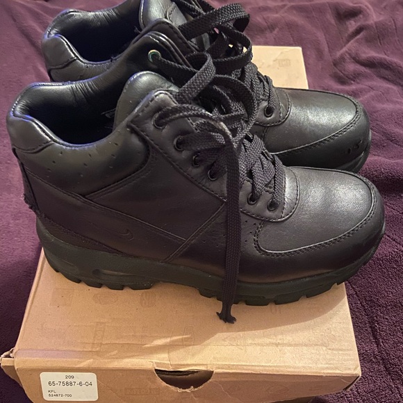 Nike Air Max Goadome size 5.5y/7women - Picture 5 of 7